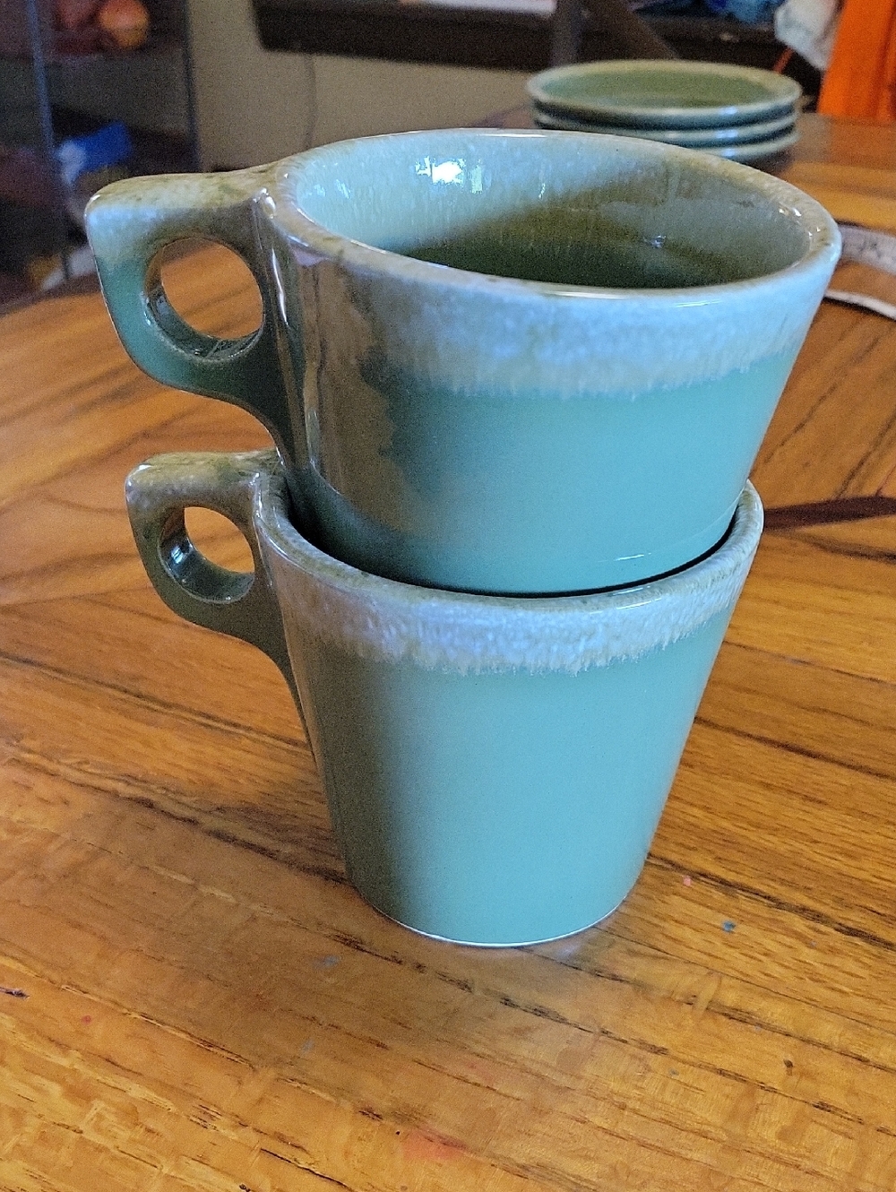 Set Of 2 Vintage HULL Pottery Avocado Green DRIP GLAZE Coffee Mugs USA MCM